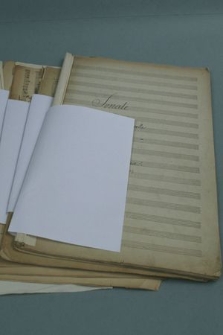 Papier contra cyfra : Kania Emanuel. Sonate pour Piano et Violoncelle [...] - przykład konserwacji kart papierowych (papier maszynowy), konstrukcji bloku