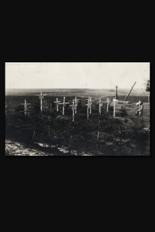 [Cmentarz wojskowy w Smordwie styczeń 1916 r.]